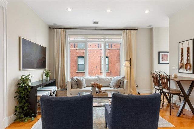 115 B Street 4, Boston, MA 02127