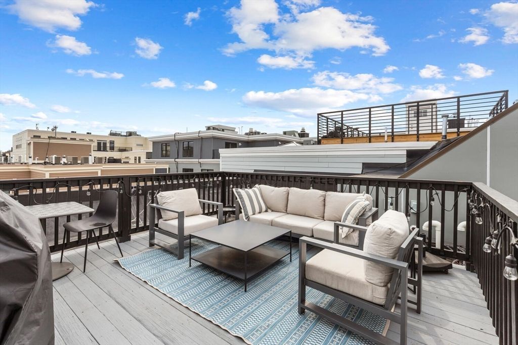 115 B Street 4, Boston, MA 02127