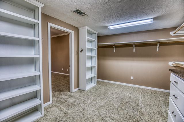 2706 Victory Lane, Brenham, TX 77833