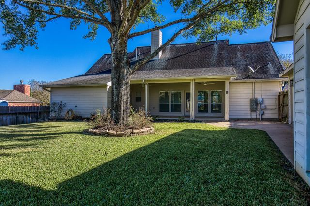 2706 Victory Lane, Brenham, TX 77833