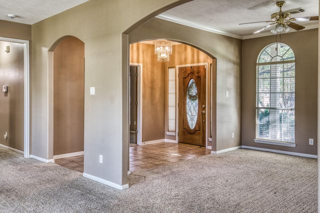 2706 Victory Lane, Brenham, TX 77833