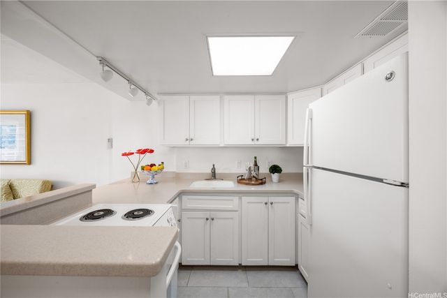 1777 Ala Moana Boulevard 836, Honolulu, HI 96815