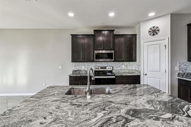 8389 BOWER BASS CIRCLE, Wesley Chapel, FL 33545