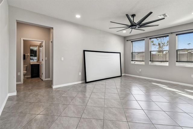 8389 BOWER BASS CIRCLE, Wesley Chapel, FL 33545