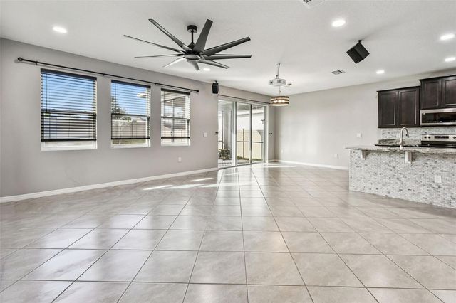 8389 BOWER BASS CIRCLE, Wesley Chapel, FL 33545