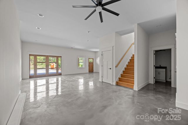 93 Glendale Avenue, Asheville, NC 28803