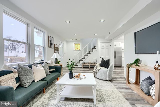 2911 VERMONT AVE, Halethorpe, MD 21227