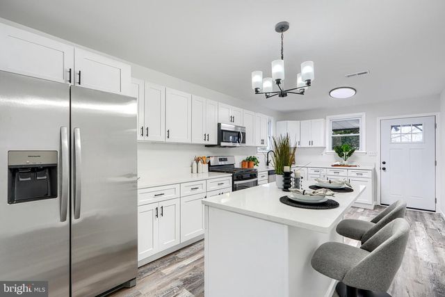 2911 VERMONT AVE, Halethorpe, MD 21227