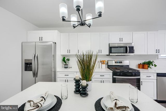 2911 VERMONT AVE, Halethorpe, MD 21227