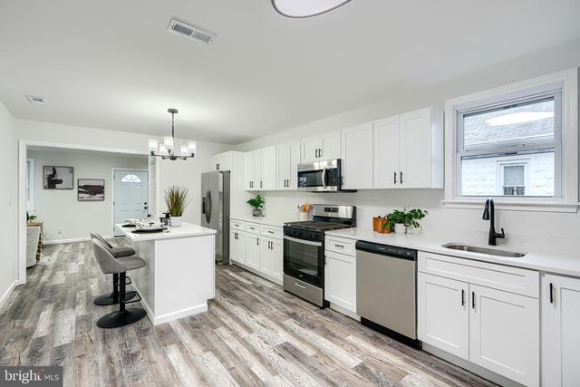 2911 VERMONT AVE, Halethorpe, MD 21227