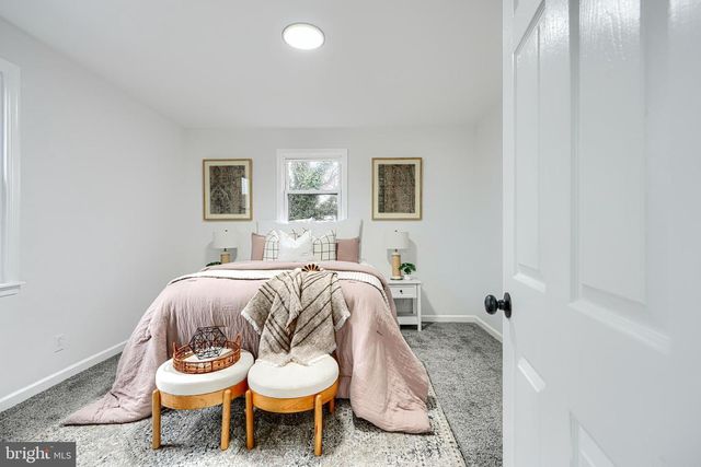 2911 VERMONT AVE, Halethorpe, MD 21227