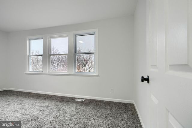 2911 VERMONT AVE, Halethorpe, MD 21227