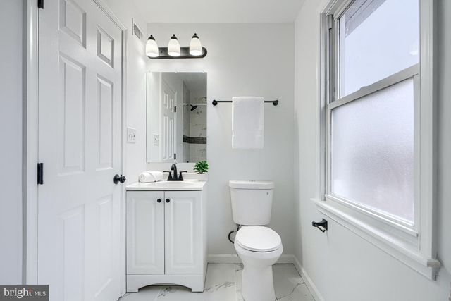 2911 VERMONT AVE, Halethorpe, MD 21227