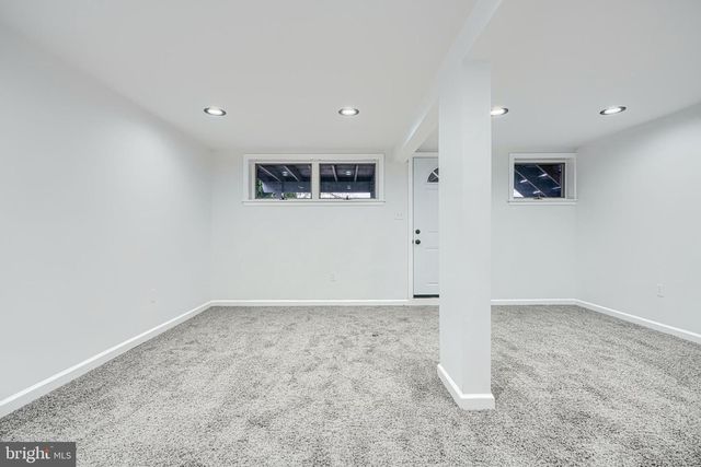 2911 VERMONT AVE, Halethorpe, MD 21227