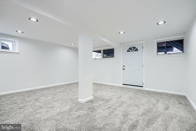 2911 VERMONT AVE, Halethorpe, MD 21227