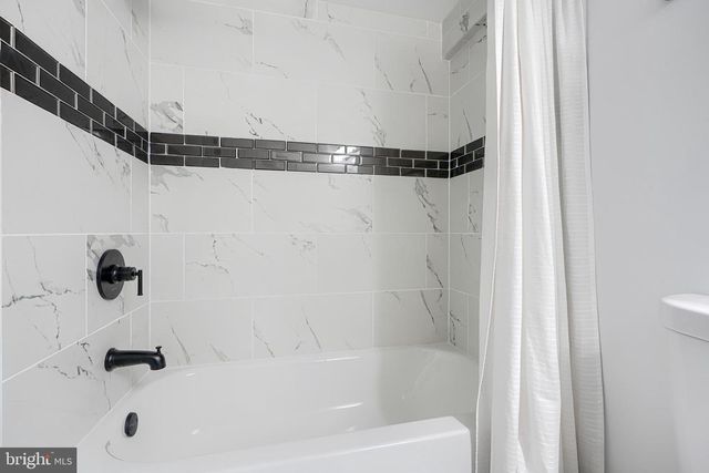 2911 VERMONT AVE, Halethorpe, MD 21227