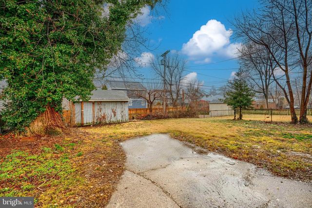 2911 VERMONT AVE, Halethorpe, MD 21227