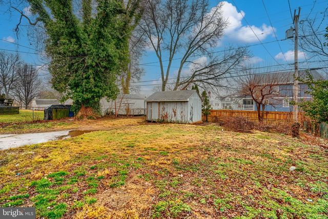 2911 VERMONT AVE, Halethorpe, MD 21227