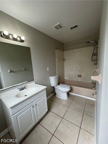 1112 Gifford AVE S, Lehigh Acres, FL 33936