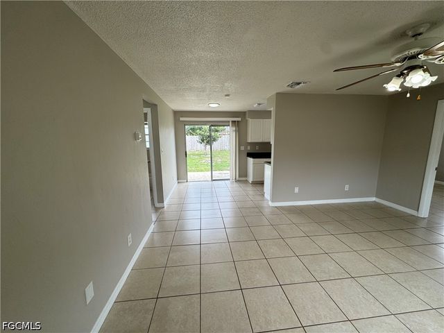 1112 Gifford AVE S, Lehigh Acres, FL 33936