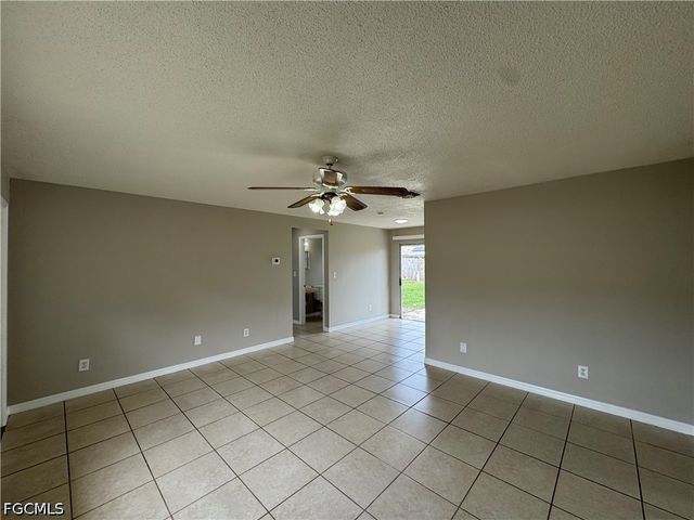 1112 Gifford AVE S, Lehigh Acres, FL 33936