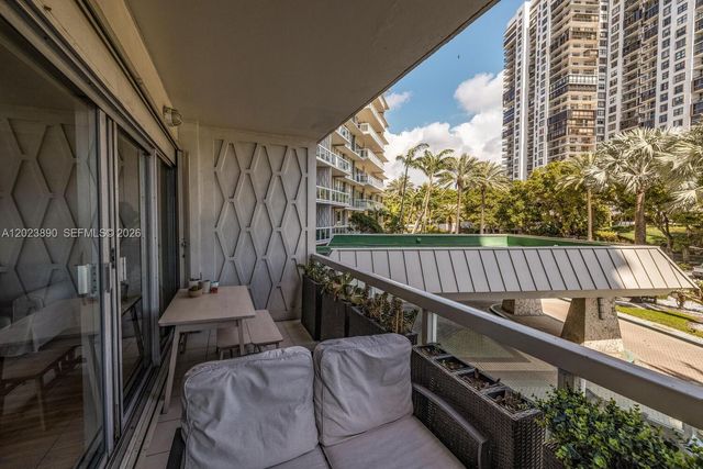 2451 Brickell Ave 2E, Miami, FL 33129