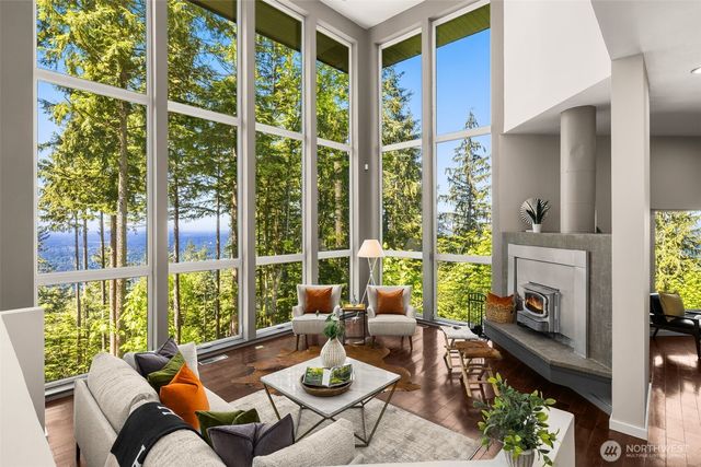 27541 SE 154th Place, Issaquah, WA 98027