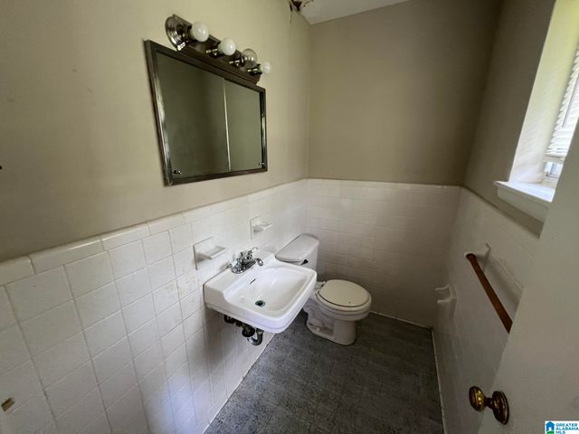 107 WOODLAND DRIVE, Talladega, AL 35160