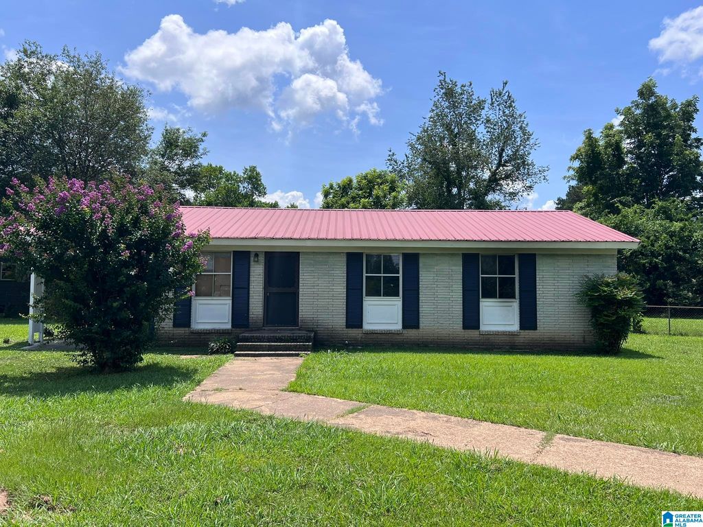 107 WOODLAND DRIVE, Talladega, AL 35160