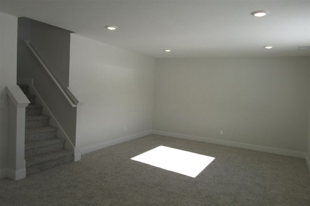 15710 Hawley Drive 48, Grand Haven, MI 49417