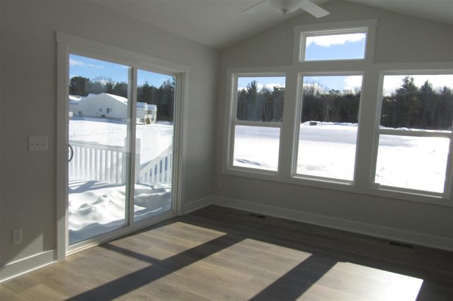 15710 Hawley Drive 48, Grand Haven, MI 49417