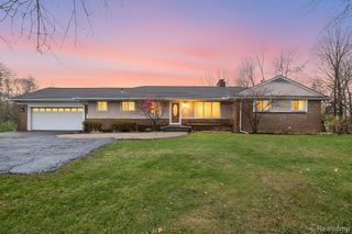 30609 Inkster Road, Franklin, MI 48025