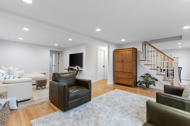 46 Bridge St, Lexington, MA 02421