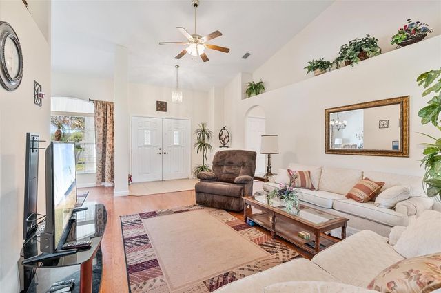 2025 S FISH CAMP ROAD, Grand Island, FL 32735