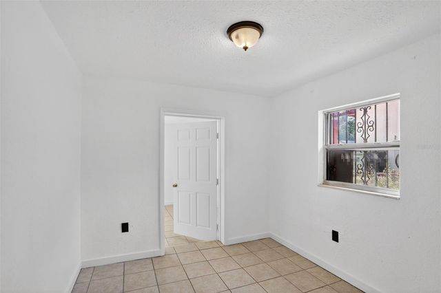 101 W CELESTE STREET, Apopka, FL 32703