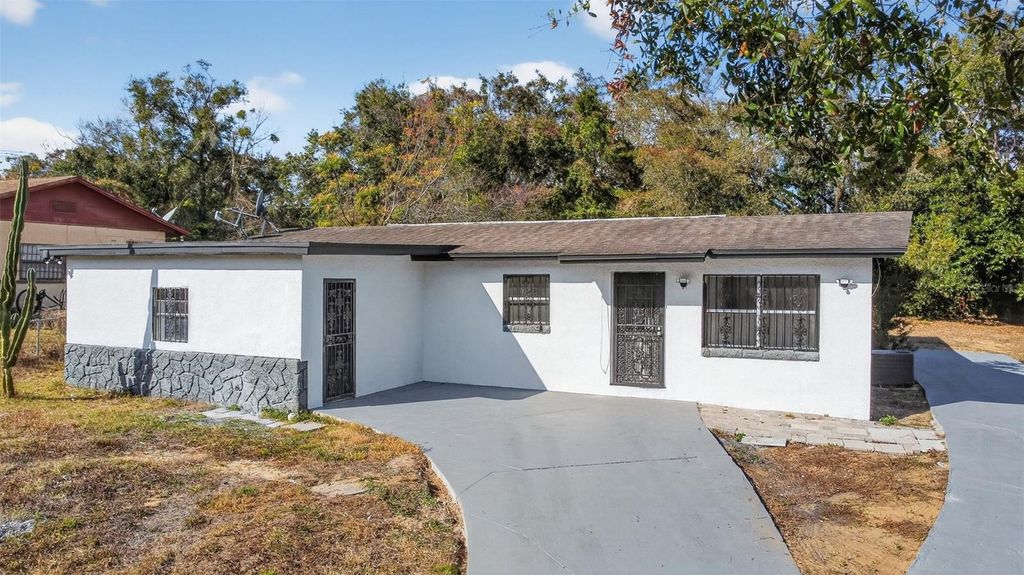 101 W CELESTE STREET, Apopka, FL 32703