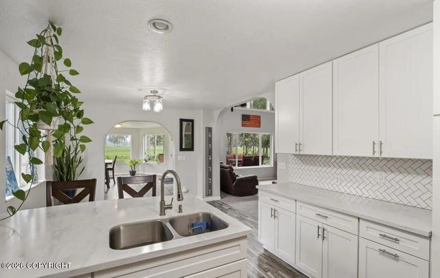 6121 S Roosevelt Drive, Wasilla, AK 99623