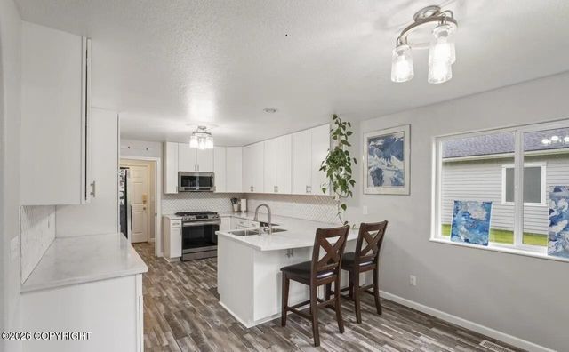 6121 S Roosevelt Drive, Wasilla, AK 99623