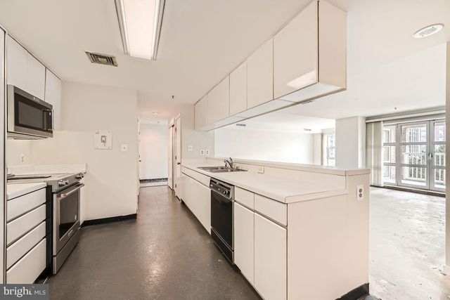 250 PRESIDENT ST #212, Baltimore, MD 21202