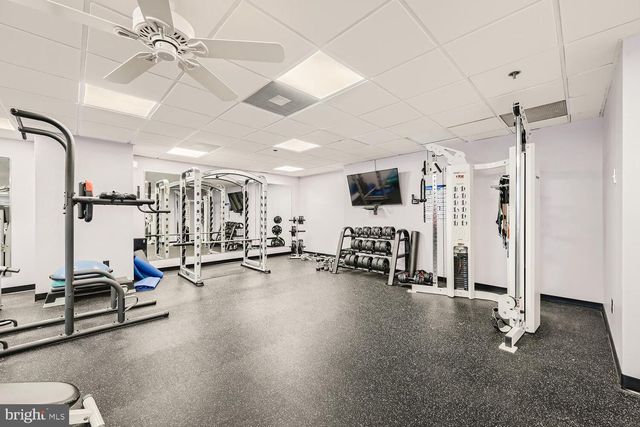 250 PRESIDENT ST #212, Baltimore, MD 21202