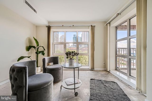 250 PRESIDENT ST #212, Baltimore, MD 21202