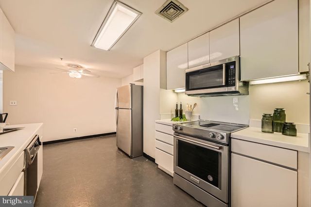 250 PRESIDENT ST #212, Baltimore, MD 21202