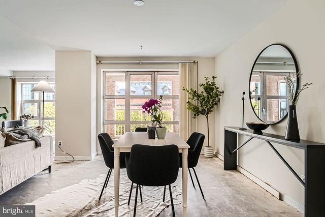 250 PRESIDENT ST #212, Baltimore, MD 21202