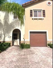 22231 SW 88th Path, Cutler Bay, FL 33190