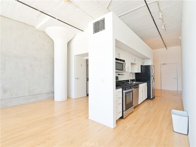 420 S San Pedro 402, Los Angeles, CA 90013