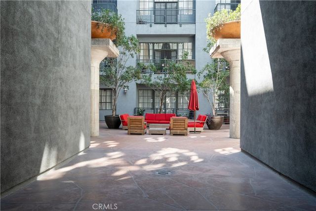 420 S San Pedro 402, Los Angeles, CA 90013