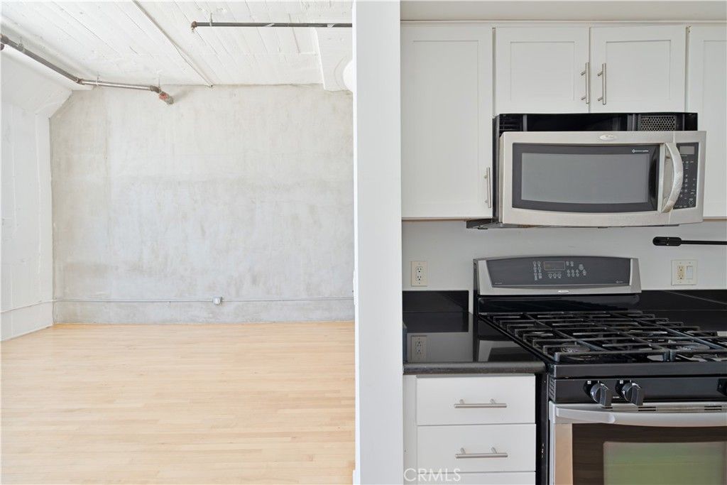 Image 19 of property listing at 420 S San Pedro 402, Los Angeles, CA 90013
