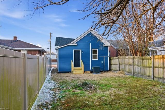 626 42nd ST, Newport News, VA 23607