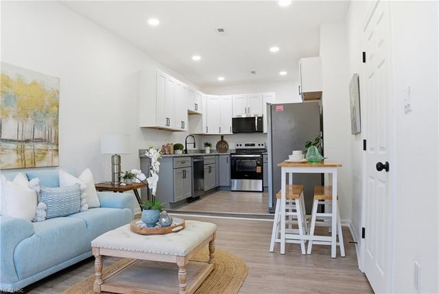 626 42nd ST, Newport News, VA 23607