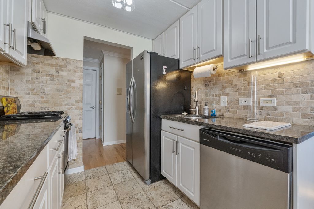 9143 S Roberts Road 21, Hickory Hills, IL 60457 — photo 4